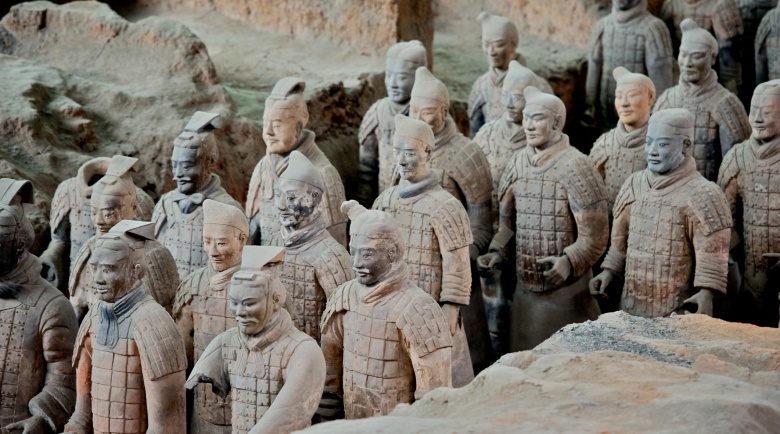 Солдаты «Терракотовой армии» из мавзолея императора Цинь Шихуанди