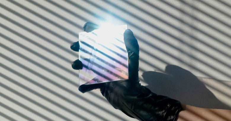 Алмазное защитное стекло Mirage Diamond. Фото: Lyndon French / Bloomberg
