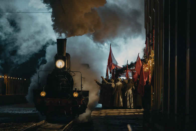 Кадр из сериала "Хроники русской революции" (2025, реж. Андрей Кончаловский)