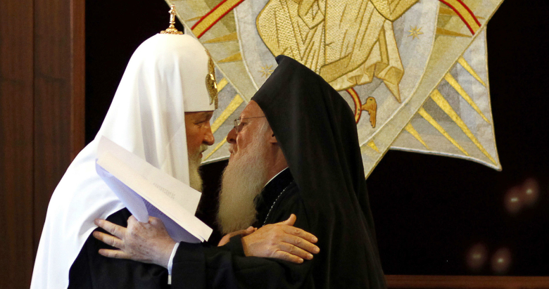 Встреча патриархов Кирилла и Варфоломея в Стамбуле. Фото: Osman Orsal / Reuters